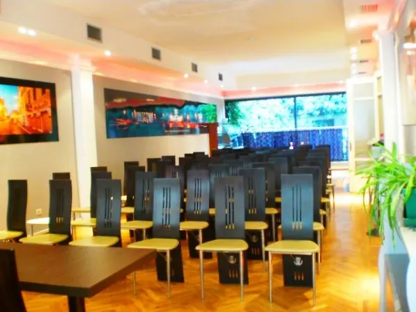 Seven Hotel Tiran