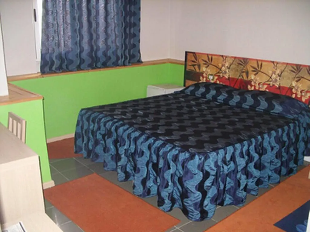 Seven Hotel Tiran 3*,