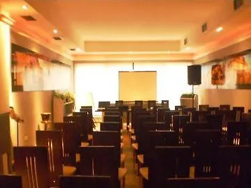Seven Hotel Tiran Arnavutluk