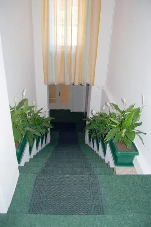 ***  Seven Hotel Tiran Arnavutluk